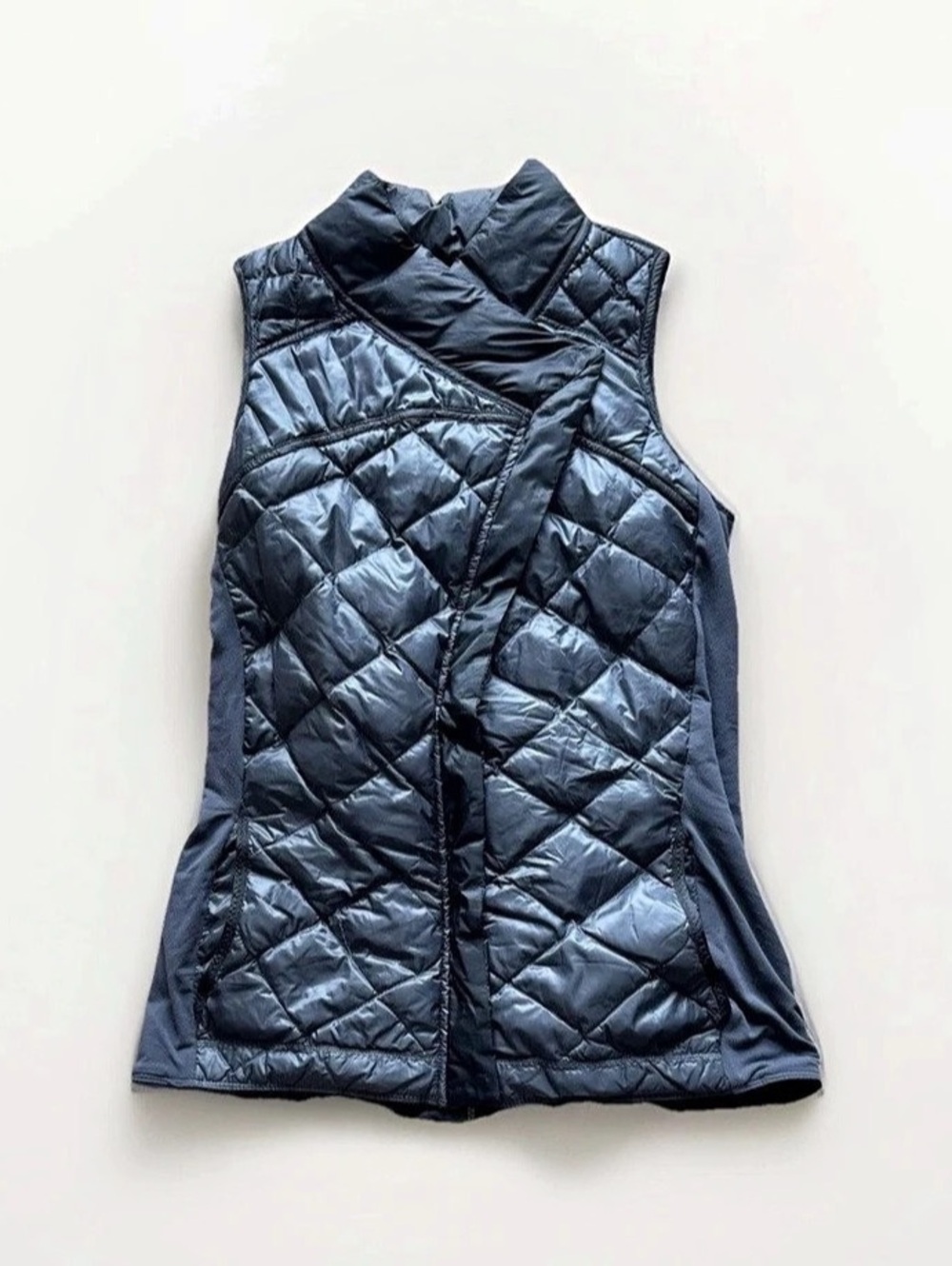 lululemon Run: What The Fluff Vest Quilted Vest in Black Size 6